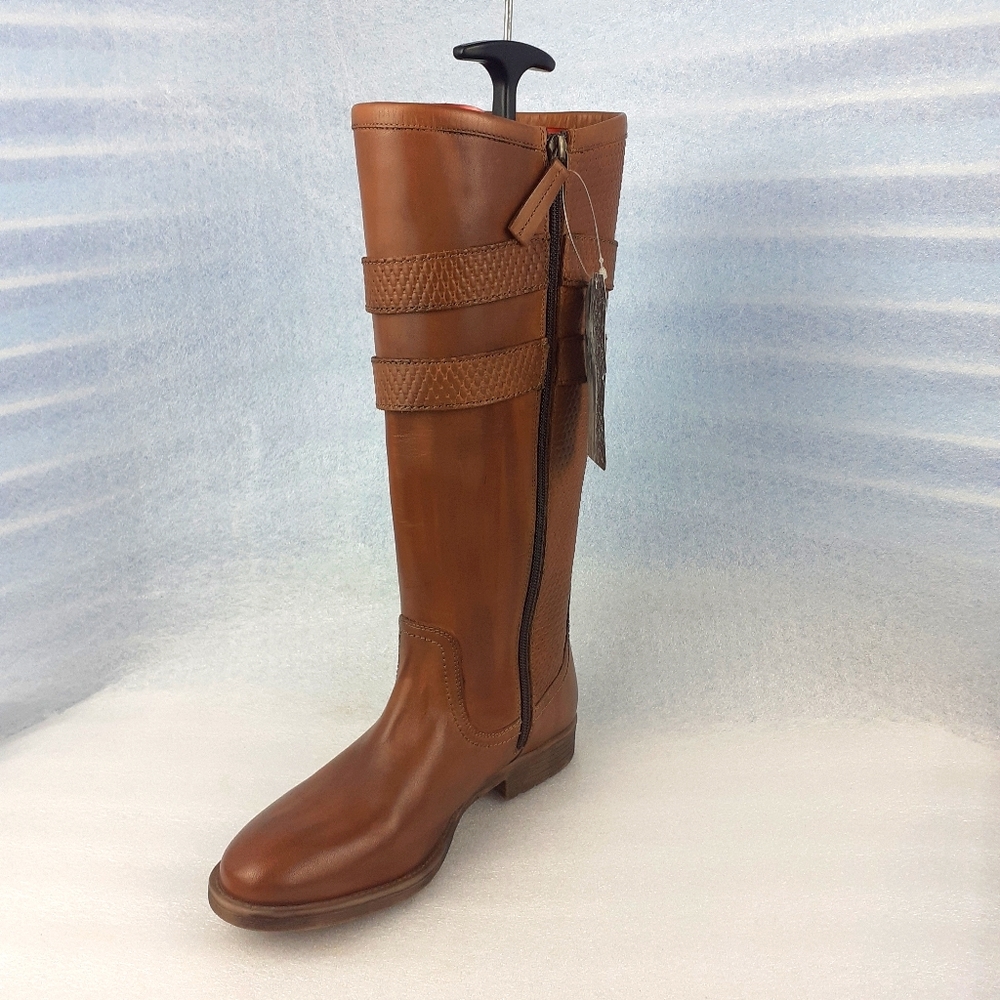 BRAND NEW- Cgnac Handcrafted Tall Riding Boot with full zip for easy on/off 9.5